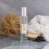 Notas de fondo del perfume similar a Viking Creed Notas de fondo del perfume equivalente a Viking Creed para hombre: vetiver, cedro, almizcle blanco y haba tonka